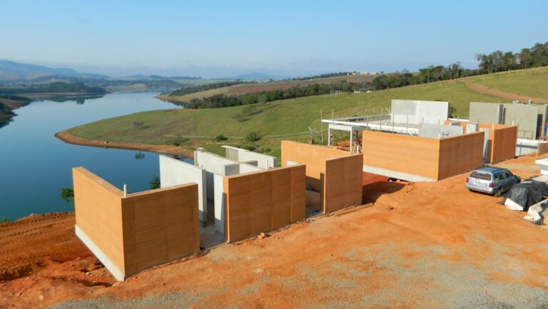 Sistema construtivo mais barato comparando alvenaria e pré-moldado - RSAI Arquitetura