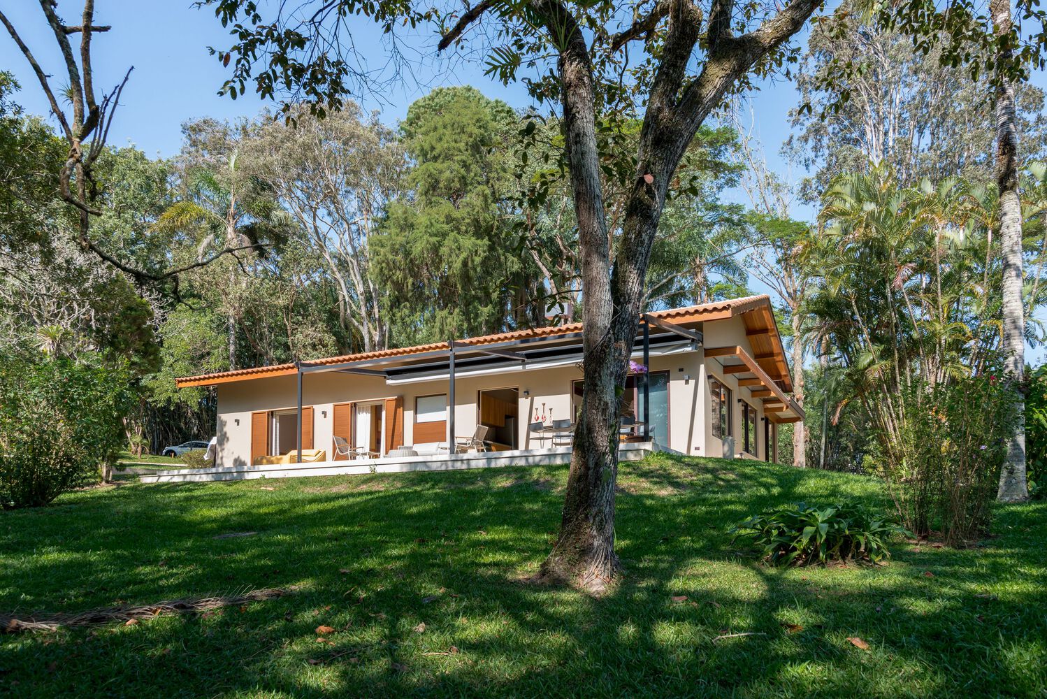 A planta de casa com 3 quartos que você sempre quis: funcionalidade, design e o conforto ideal para sua família. Realize seu sonho!