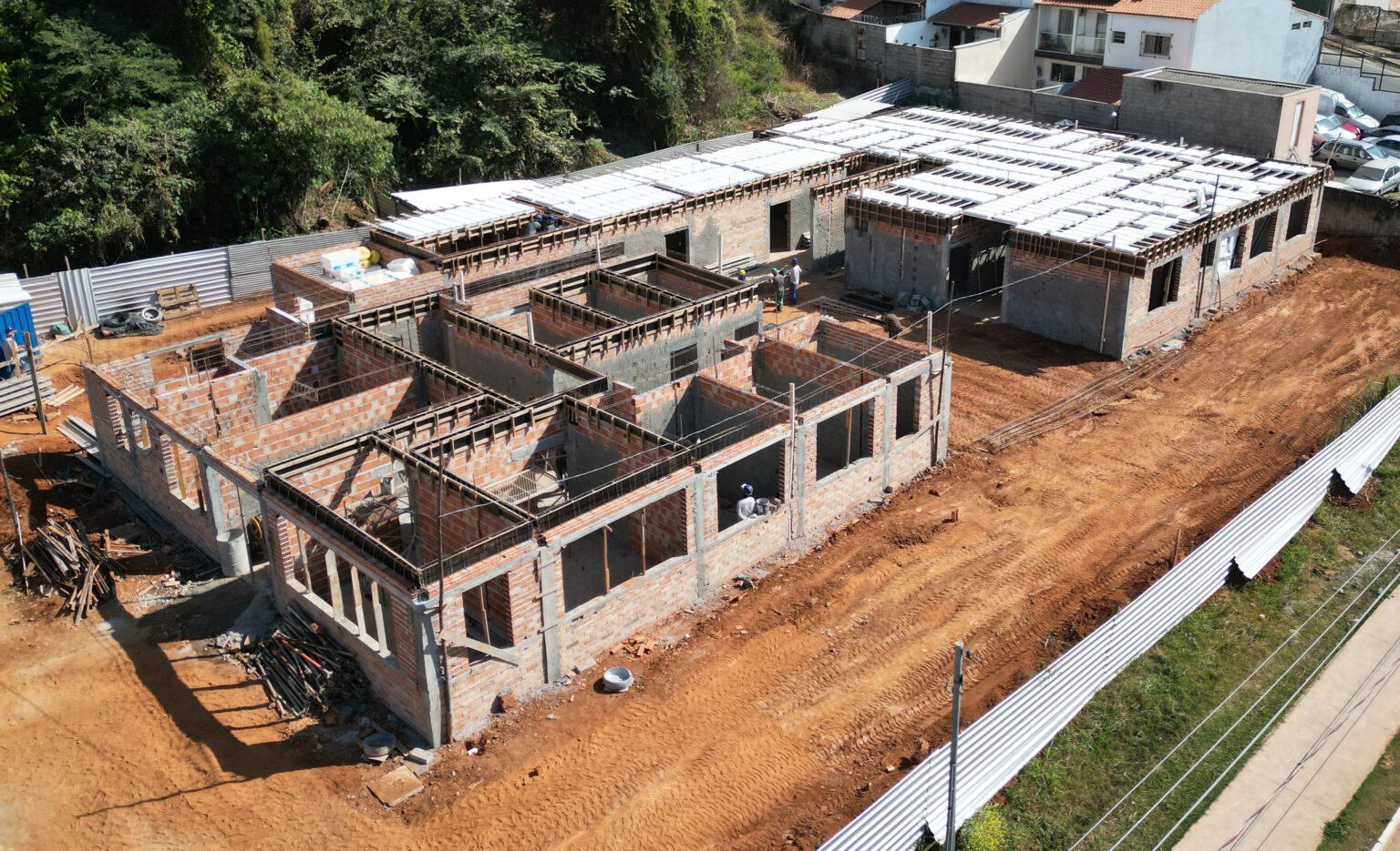 Chega de adiar o sonho! Desvende como financiar construção em terreno próprio e construa sua casa perfeita HOJE com a orientação de arquitetos especialistas que transformam ideias em lares reais.