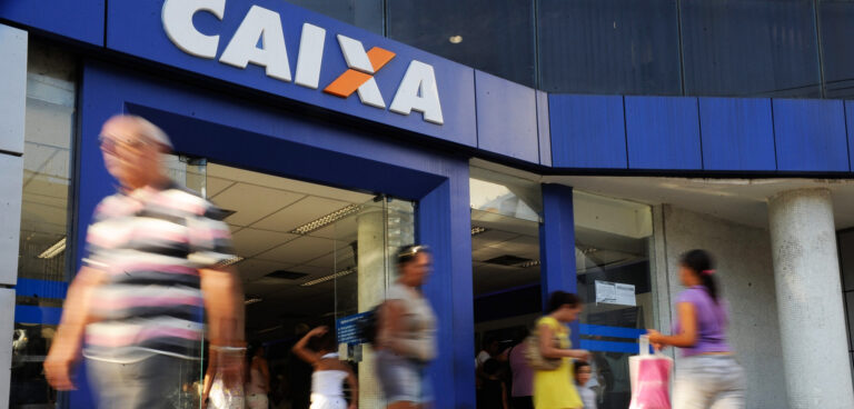 Sua casa própria é possível! Desvende como financiar uma casa pela Caixa sem burocracia e projete o lar dos seus sonhos com nossa arquitetura especialista!