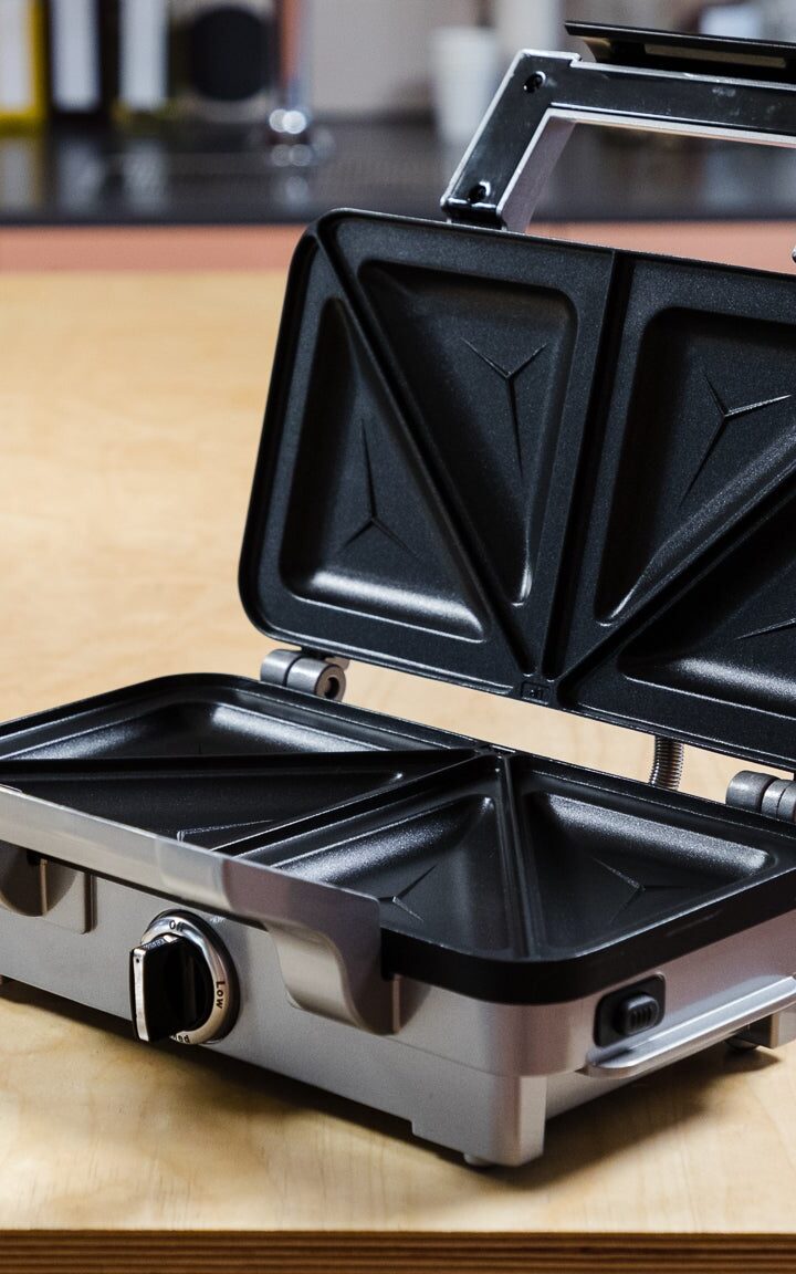 Descubra a Sanduicheira Perfeita: Seu Guia Essencial para Sanduíches Incríveis e uma Cozinha Impecável!