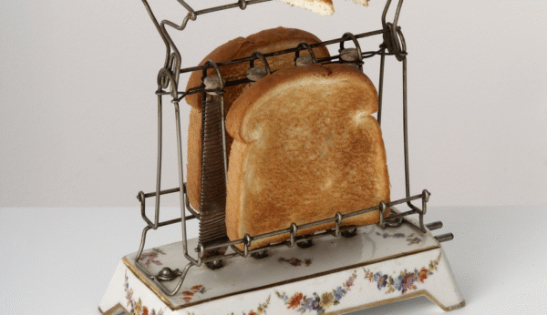 Desvende o gênio que inventou a torradeira! Uma inovação que moldou lares e rotinas, assim como a arquitetura de alto padrão projeta o ambiente perfeito para seus maiores sonhos.