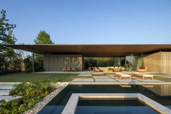 Sua casa minimalista dos sonhos começa aqui! Projeto arquitetônico moderno e exclusivo para viver com estilo e tranquilidade. Clique e realize!