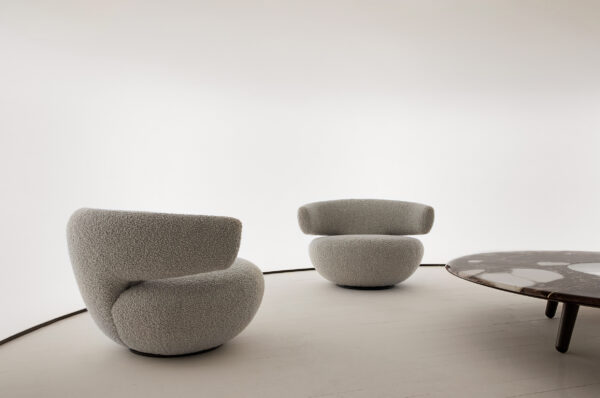 Poltrona luxo para sala: oásis de elegância e design assinado. Visualize seu ambiente transformado pela arquitetura de interiores de alto padrão. Inspire-se e eleve seu espaço!