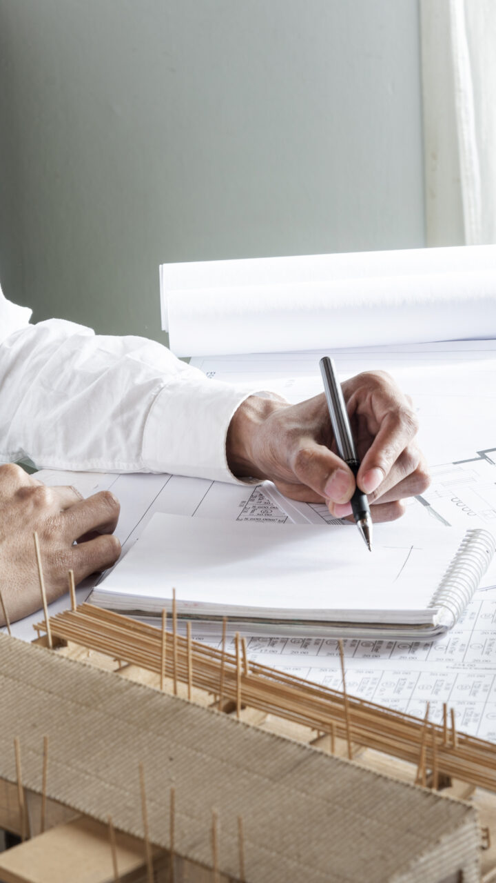 Reforma dos sonhos sem surpresas! Descubra AGORA quanto custa contratar um arquiteto para reforma e invista em um projeto inteligente que economiza seu tempo, dinheiro e valoriza cada metro quadrado. Clique e veja como!