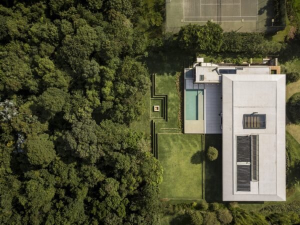 Seu Lote Pronto Para Construir: O Terreno dos Seus Sonhos te Espera!