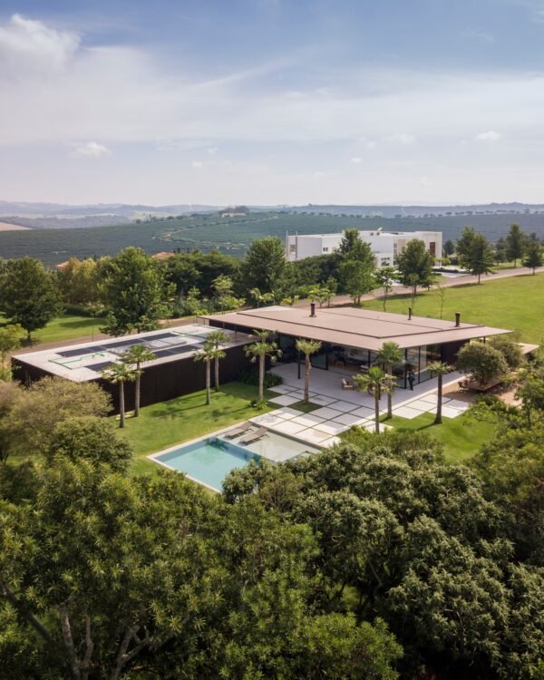 Terreno dos Sonhos: Compre Agora e Construa a Casa Perfeita com Arquitetos Especialistas