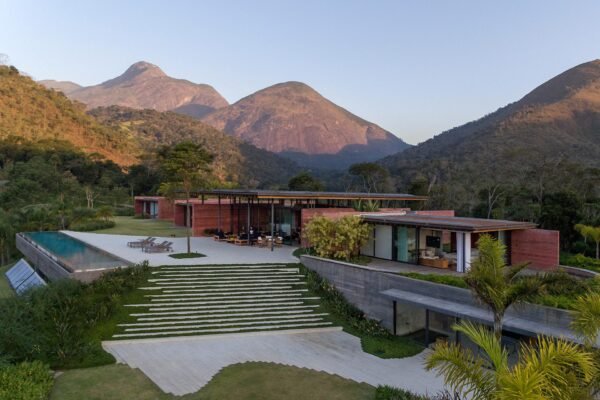 O Terreno dos Seus Sonhos: Guia Essencial Como Escolher Terreno Para Construir Casa e Investir no Futuro